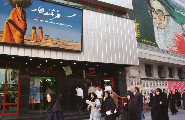 سینمایی در تهران - عکس از گتی ایمیجز