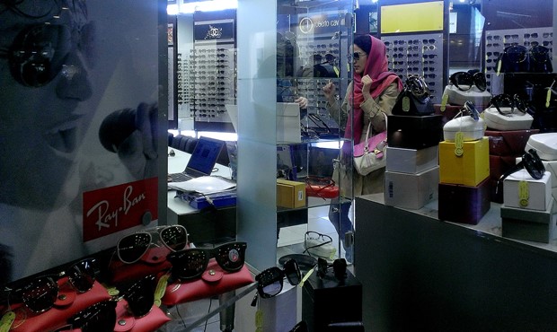 تهران در روزهای منتهی به نوروز - مرکز خرید ونک- ونک – شرق پارسی