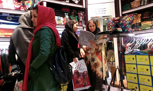 تهران در روزهای منتهی به نوروز، شلوغ‌ترین روزهایش را می‌گذراند – شرق پارسی