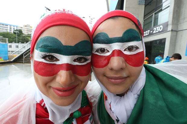 طرفداران تیم ملی فوتبال ایران -بازی ایران-بوسنی-شرق پارسی