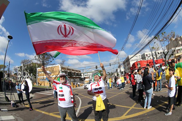 طرفداران تیم ملی فوتبال ایران در برزیل-شرق پارسی