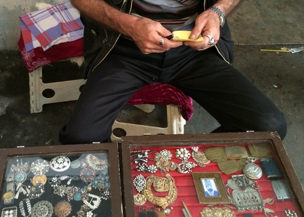 پارکینگ پروانه؛ زیرخاکی هایی را روی خاک می فروشد -شرق پارسی