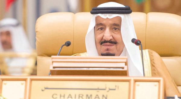 پادشاه عربستان سعودی به هنگام ریاست جلسه پایانی اجلاس در ریاض – عکس از خبرگزاری عربستان سعودی