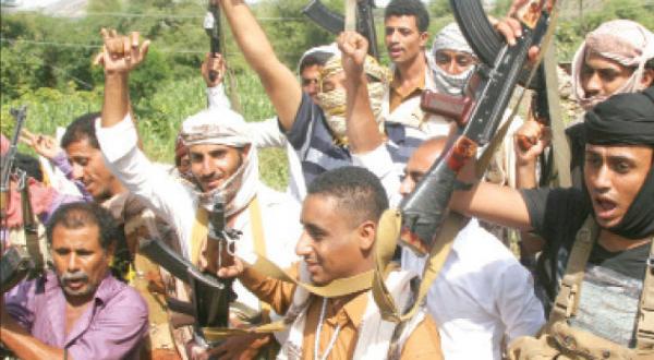 مبارزان حامی دولت یمن بازپس گرفتن منطقه الضباب در غرب تعز از دست حوثی ها را جشن می گیرند – عکس از رویترز