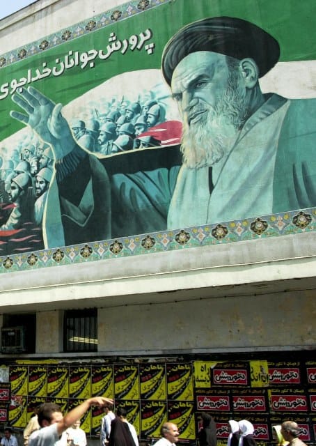 فتوای هسته‌ای: نقش مذهب و سیاست در ایران
