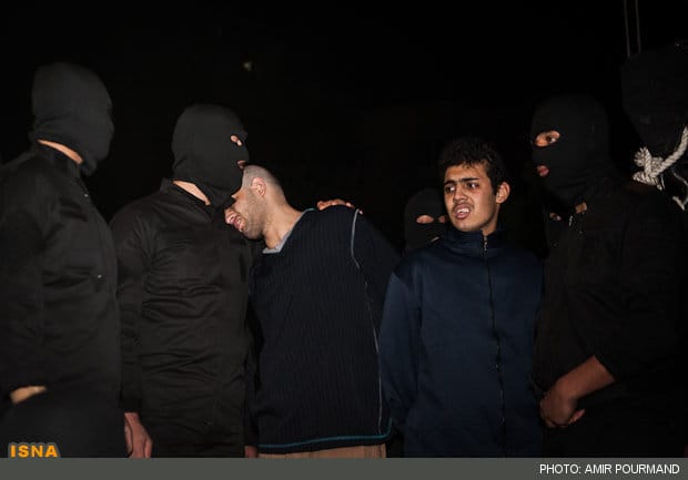 توجیه مجازات مرگ و دعوت به تماشای آن در کلام مقامات ایران