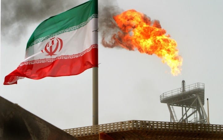 ایران به نیمی از درآمد نفتی خود دسترسی ندارد