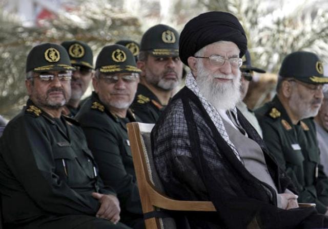 هشدار رهبر ایران درباره دخالت نظامی خارجی در سوریه