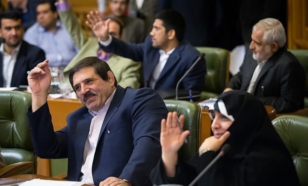 از میدان ورزش تا دالان سیاست