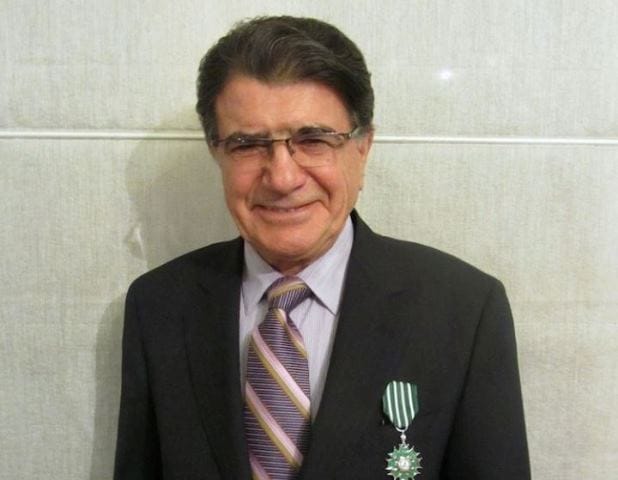 نشان شوالیه به شجریان اهدا شد