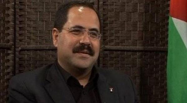 مشاور عباس: دولتی فلسطینی به جای افراد مستقل «جناحی» می شود
