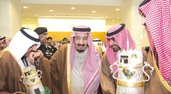 ملک سلمان حامی جشنواره سالانه مسابقات اسب دوانی