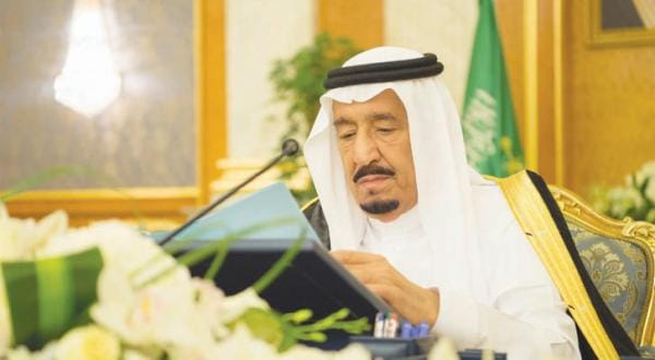 ملک سلمان در آستانه نشست شورای خلیج خواستار همکاری بیشتر می شود