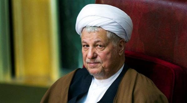 ایران به دست داشتن در بحران های منطقه و دشواری عقب نشینی اعتراف می کند