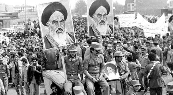 اسناد آمریکایی: طرح «ولایت فقیه» خمینی برکت کاخ سفید را دریافت کرد