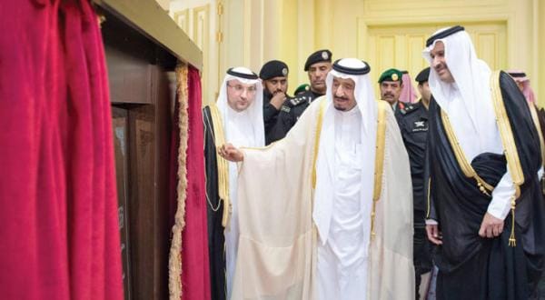 پادشاه سلمان از شهر پیغمبر: همه ما خادم الحرمین هستیم