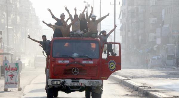 حلب در حال فروپاشی.. بمباران روسیه برای جلوگیری از فروپاشی آن