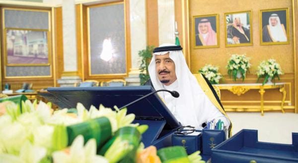 پادشاه عربستان سعودی به حجاج خوش آمد می گوید و آن ها را به عبادت تمام وقت توصیه می کند