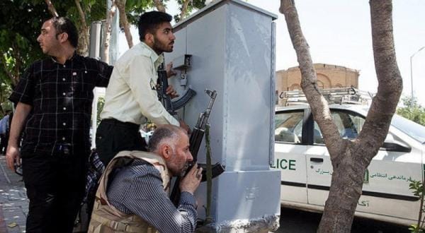دو حمله به مجلس و آرامگاه خمینی ۱۲ کشته و  ۴۳زخمی برجای گذاشت