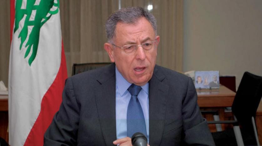 فواد سنیوره در گفتگو با «الشرق الاوسط»: رییس جمهور لبنان سیاست‌های خارج از قانون اساسی اجرا می‌کند