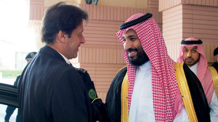 عمران خان: دولت در پی دریافت وام خارجى است