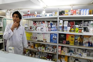رونق دوباره کار دلالان دارو در ناصرخسرو