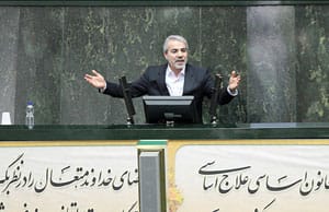 خصوصی سازی اجباری/اعتراض معاون رییس جمهور:اموال مردم را به شبه دولتی‌ها نمی‌دهیم