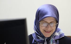 دکتر الهه کولایى در گفت و گو با شرق پارسى