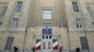 وزارت خارجه ایران در پی تحریم‌‌های تازه آمریکا سفیر سوییس را احضار کرد