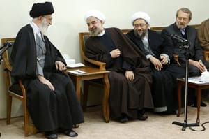اقتصاد مقاومتی گفتمان میان سه قوه و رهبر ایران