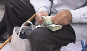 وزیر کار: «یارانه یک حق عمومی» تفکری اشتباه است