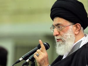 آیت الله خامنه‌ای: با تمدید مذاکرات مخالف نیستم