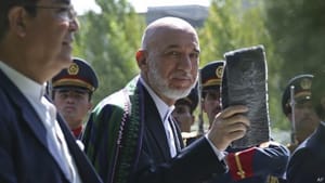 کرزی: تعداد زیادی ‘تروریست خارجی’ وارد افغانستان شده‌اند