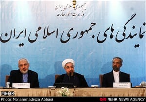 روحانی: عده ای به ظاهر شعار می دهند، ولی بزدل سیاسی هستند