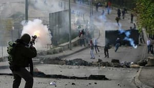 علی لاریجانی خواستار واکنش کشورهای عربی به یهودی سازی قدس شد