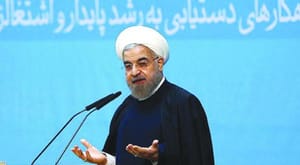 روحانی به تندروها می تازد و خواستار پایان دادن به انزوای بین المللی تهران می شود