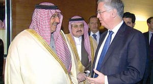 جانشین ولیعهد عربستان در لندن مبارزه با «داعش» و پرونده یمن را بررسی می کند