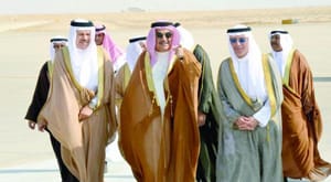 وزیر خارجه بحرین: خلیج در رویارویی باز با ایران