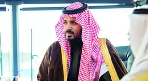 جانشین ولیعهد عربستان سعودی وضعیت جنوب را با فرماندهان نظامی مورد بحث قرار می دهد