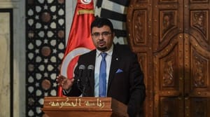 هشدار یکی از رهبران حزب حاکم درباره احتمال کودتای نظامی در تونس