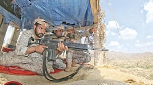 انفجار انبار مهمات کودتاچیان حوثی در نزدیکی حدیده