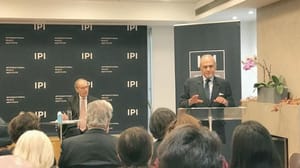 ترکی بن فیصل: ایران به دلیل فلسفه انقلاب و صادر کردن آن در منطقه گردن‌کشی می‌کند