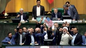 ایران در ۲۰۱۹: افزایش اعتراضات، سقوط ارزش پول و بحران اتمی با غرب
