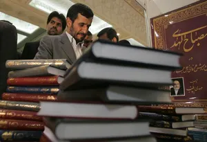 نمایشگاه کتاب، یا فروشگاهی که ایمنی ندارد؟