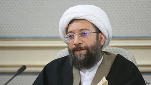 آملی لاریجانی پنج سال دیگر رییس قوه قضائیه ایران ماند