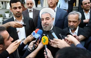 حسن روحانی درباره رابطه با آمریکا از مردم نظر می گیرد