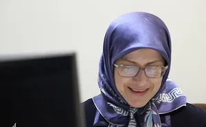 دکتر الهه کولایى در گفت و گو با شرق پارسى