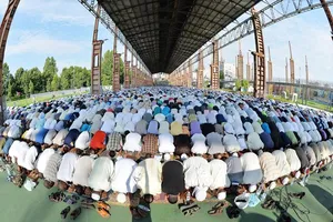 مسلمانان جهان در عید فطر به روایت تصویر