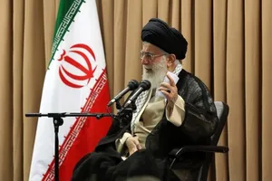 رهبر ایران: به تیم مذاکره کننده هسته ای اعتماد دارم